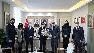 DÜNYA GÜMRÜK GÜNÜ MÜNASEBETİYLE VALİ AKTAŞ'A ZİYARET