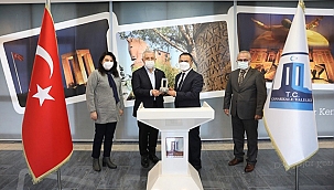 ESKİ ULAŞTIRMA, DENİZCİLİK VE HABERLEŞME BAKANI VALİ AKTAŞ'I ZİYARET ETTİ