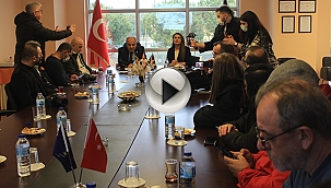 TİCARET BORSASI ÇALIŞAN GAZETECİLERİ BU YIL DA UNUTMADI