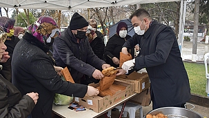 BAŞKAN ERDOĞAN, ÜÇ AYLAR VE REGAİP KANDİLİNİ KUTLADI