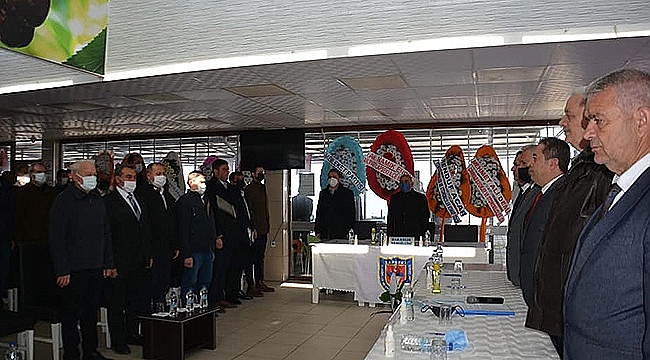 BAŞKAN YILMAZ TEBRİK ETTİ