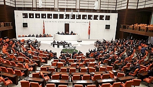 DÖRT GÖZLE BEKLENEN ÖĞRETMENLİK MESLEK KANUNU TEKLİFİ YASALAŞTI!