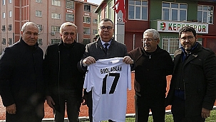 BAŞKAN ARSLAN'DAN BOZCAADASPOR'A BAKLAVA İKRAMI