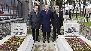 BİGA'DA ÇANAKKALE ZAFERİ ÇELENK SUNMA TÖRENİ İLE KUTLANDI