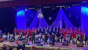 ÇANAKKALE ZAFERİ'NİN 107. YIL DÖNÜMÜNÜ ANMA KONSERİ GERÇEKLEŞTİRİLDİ