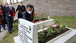 DUMLUPINAR ŞEHİTLERİMİZ 69. YIL DÖNÜMÜNDE RAHMETLE VE MİNNETLE ANILDI