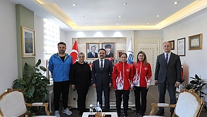 MİLLİ SPORCU DENİZ ŞEVİN ŞENTUNA, VALİ AKTAŞ'I ZİYARET ETTİ