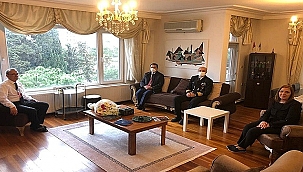 VALİ AKTAŞ, DUMLUPINAR ŞEHİDİ ER AHMET GÜNAL'IN OĞLU MUSTAFA GÜNAL'I ZİYARET ETTİ