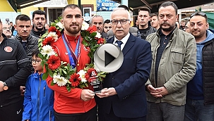 "VATANINA HOŞ GELDİN ŞAMPİYON"