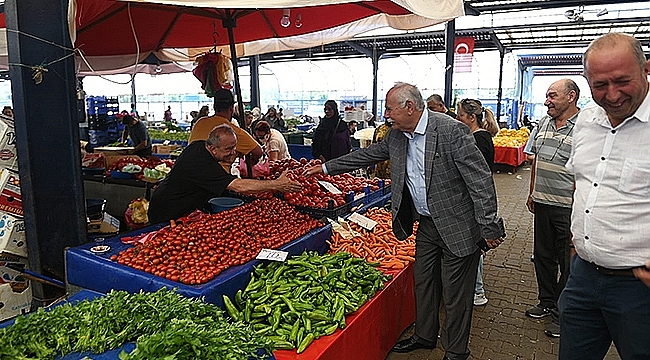 BAŞKAN GÖKHAN SALI PAZARINI DENETLEDİ