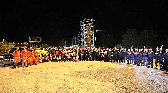 ÇANAKKALE'DE AFET MÜDAHALE PLANI KAPSAMINDA DEPREM TATBİKATI GERÇEKLEŞTİRİLDİ