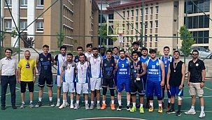 TÜB SOKAK BASKETBOLU TURNUVASINDA ÇOMÜ BİRİNCİ OLDU