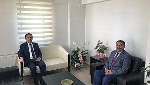 VALİ AKTAŞ'TAN İL DEFTERDARI DOĞAN ADIGÜZEL'E HAYIRLI OLSUN ZİYARETİ