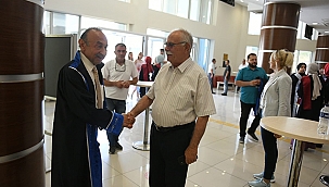 BAŞKAN GÖKHAN TIP FAKÜLTESİ MEZUNİYETİNE KATILDI