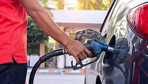 BU GECE YARISINDAN İTİBAREN MOTORİNE 1,93 LİRA ZAM GELMESİ BEKLENİYOR!