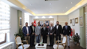 TÜRKİYE BİNİCİLİK FEDERASYONU YÖNETİM KURULUNDAN VALİ AKTAŞ'I ZİYARET ETTİ