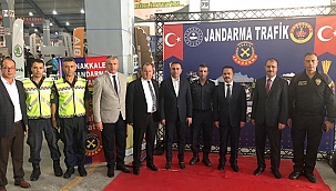 BİGA FUARINDA JANDARMADAN BİLGİLENDİRME FAALİYETİ