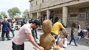 ÇANAKKALE BİENALİ OPET SANAT GÜNLERİ İLE TROYA KÖYLERİNE MİSAFİR OLUYOR