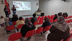 "EN İYİ NARKOTİK POLİSİ ANNE"