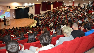 ULAŞTIRMA VE ALTYAPI BAKANI ADİL KARAİSMAİLOĞLU TARAFINDAN KONFERANS VERİLDİ