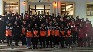 ÇANAKKALE'DE "ÇÖK-KAPAN-TUTUN" DEPREM ANI TATBİKATI GERÇEKLEŞTİRİLDİ