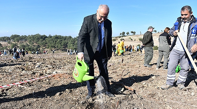 FİDANLAR TOPRAKLA BULUŞTURULDU