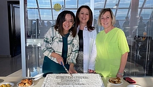 HEKİMLER GÜNLERİNİ KUTLADI