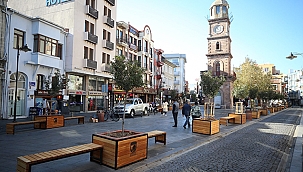 SAAT KULESİ MEYDANINDA YENİ DÜZENLEMELER GERÇEKLEŞTİRİLİYOR