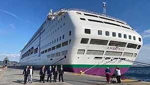 VALİ AKTAŞ, AMBİENCE KRUVAZİYER GEMİSİNİ ZİYARET ETTİ