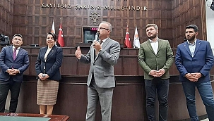 TURAN GENÇLERLE BULUŞTU