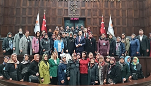 ÇAN MUHTAR EŞLERİ GAZİ MECLİS'TE