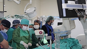 93 YAŞINDAKİ HASTAYA TAVİ UYGULANDI