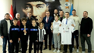 BAŞKAN ARSLAN'A ANLAMLI ZİYARET