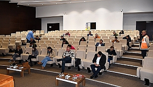 MESLEKİ YETERLİLİK SINAVLARI'NIN İKİNCİSİ ÇANAKKALE TİCARET VE SANAYİ ODASI'NDA BAŞLADI