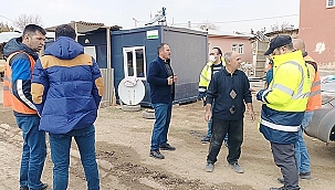 ÇANAKKALE BELEDİYESİ ÇALIŞANLARI AFET BÖLGESİNDE