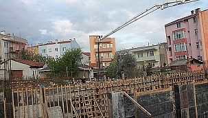 AK PARTİ'DEN EĞİTİM YATIRIMI VE İFTAR YEMEĞİ