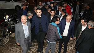 AK PARTİ'DEN LAPSEKİ'YE ÇIKARMA