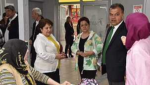 CHP'Lİ KADINLARDAN KADIN EMEĞİNE SAYGI