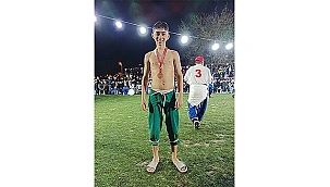  SEZONUN İLK YAĞLI GÜREŞLERİ BAŞLADI