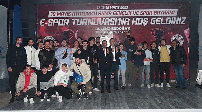 BİGA'DA 19 MAYIS COŞKUSU