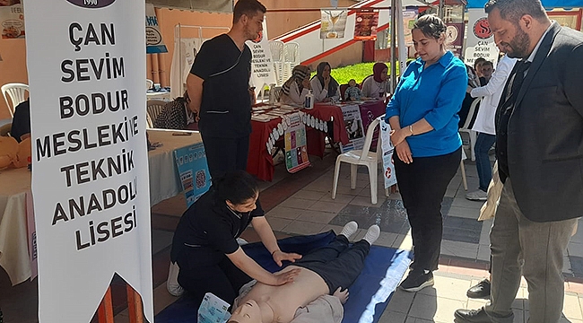 ÇAN'DA ÖĞRENCİLER SAĞLIK FUARI AÇTI