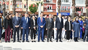 GENÇLİK HAFTASI KUTLAMALARI ÇELENK TÖRENİ İLE BAŞLADI