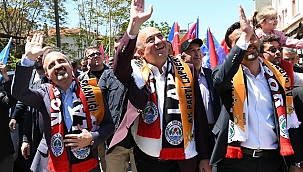 "81 VİLAYETİMİZİN SORUMLULUĞU, BÜLENT TURAN'IN OMUZLARINDA"