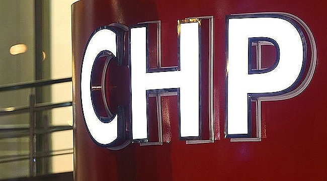 CHP MYK ÜYELERİNDEN İSTİFA