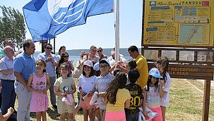 KEPEZ'DE MAVİ BAYRAK DALGALANDI