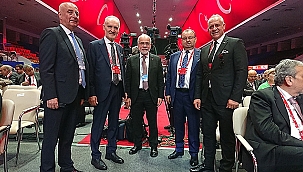RİFAT HİSARCIKLIOĞLU TOBB BAŞKANLIĞINA YENİDEN SEÇİLDİ