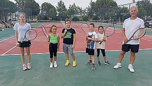 BAYRAMİÇ BELEDİYESİ'NDEN ÜCRETSİZ TENİS KURSU