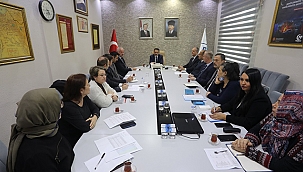 ÖĞRENCİ VE YURT MÜDÜRLERİ İLE DEĞERLENDİRME TOPLANTISI GERÇEKLEŞTİRİLDİ