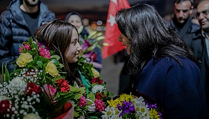 AVRUPA ŞAMPİYONUNA COŞKULU KARŞILAMA