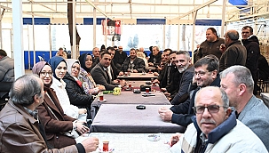 BAŞKAN ERDOĞAN, EKİBİYLE SAHAYA ÇIKTI